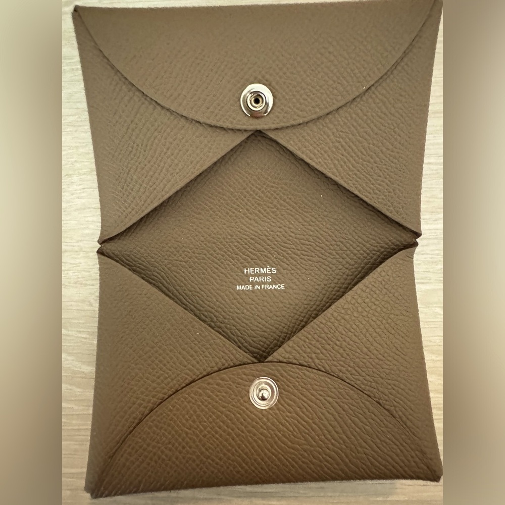 Hermes Calvi Cardholder in Etoupe